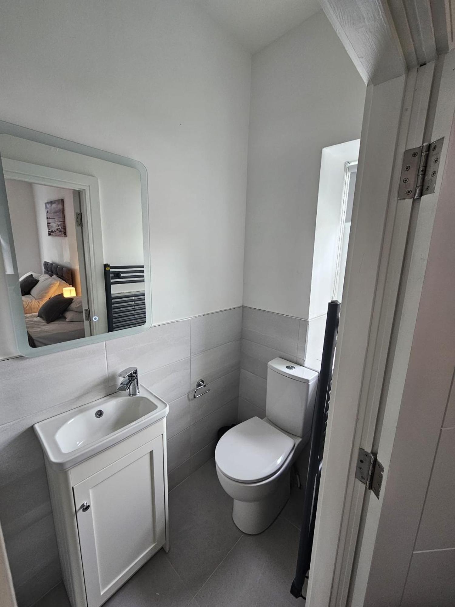 Number33 Bed and Breakfast Galway Eksteriør billede